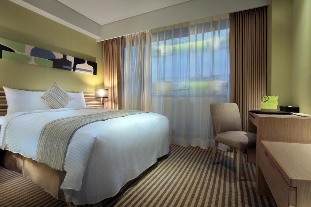 Park City Hotel Central Taichung Bagian luar foto
