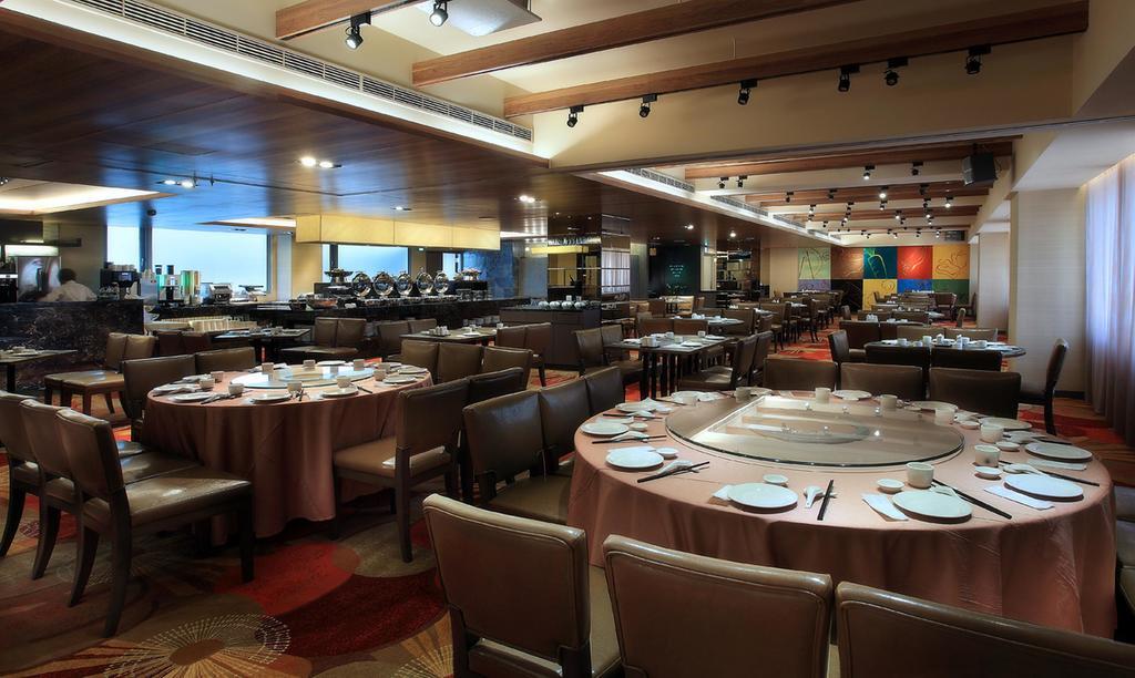 Park City Hotel Central Taichung Bagian luar foto