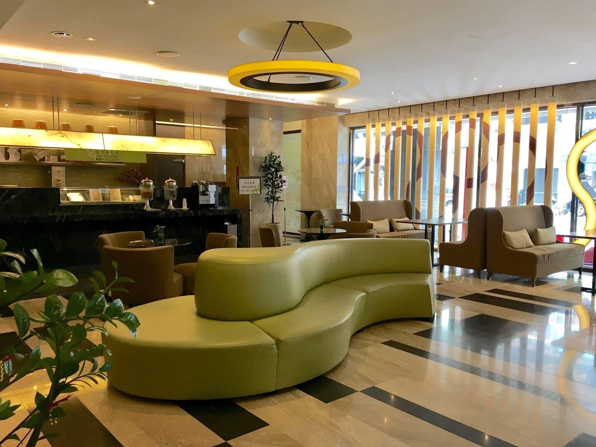 Park City Hotel Central Taichung Bagian luar foto
