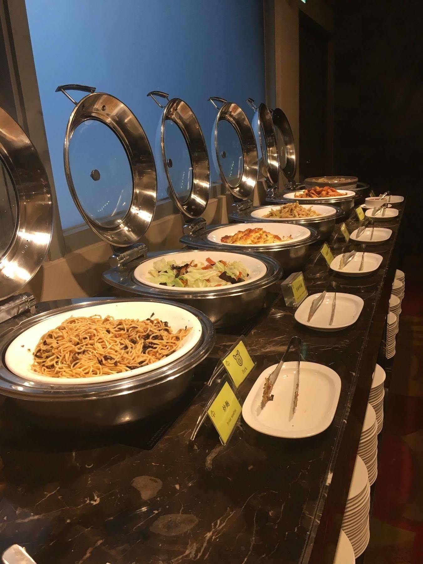 Park City Hotel Central Taichung Bagian luar foto